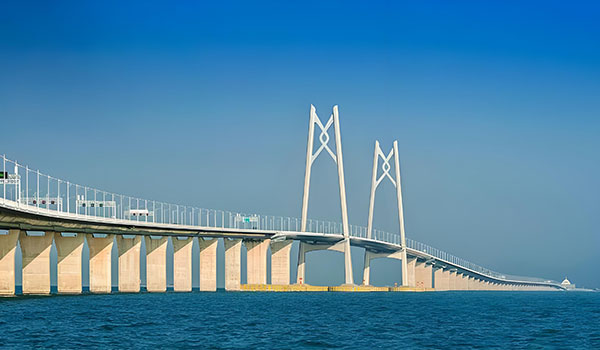 港珠澳大橋管樁項(xiàng)目